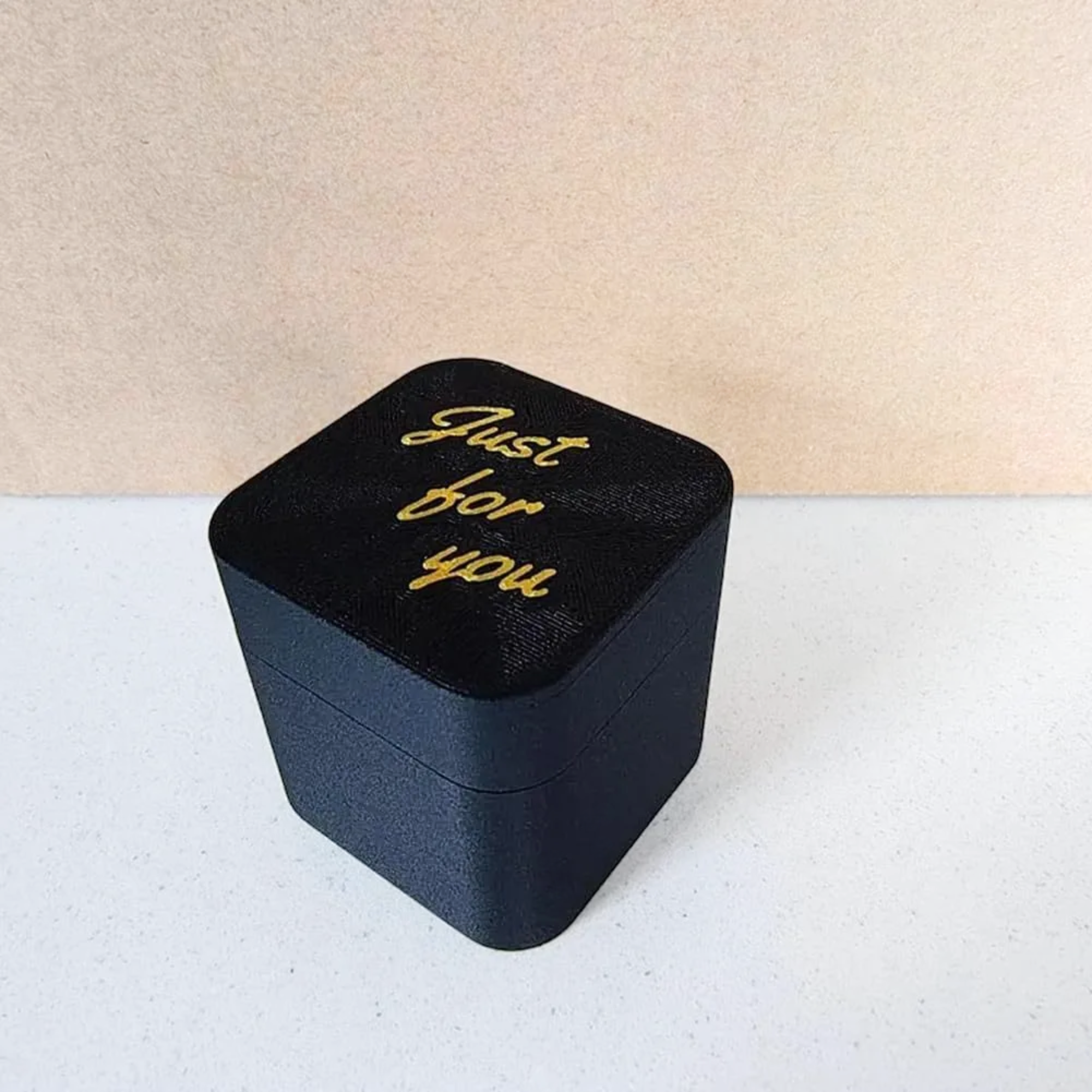 Boîte surprise doigt d’honneur – Cadeau drôle et original WTF