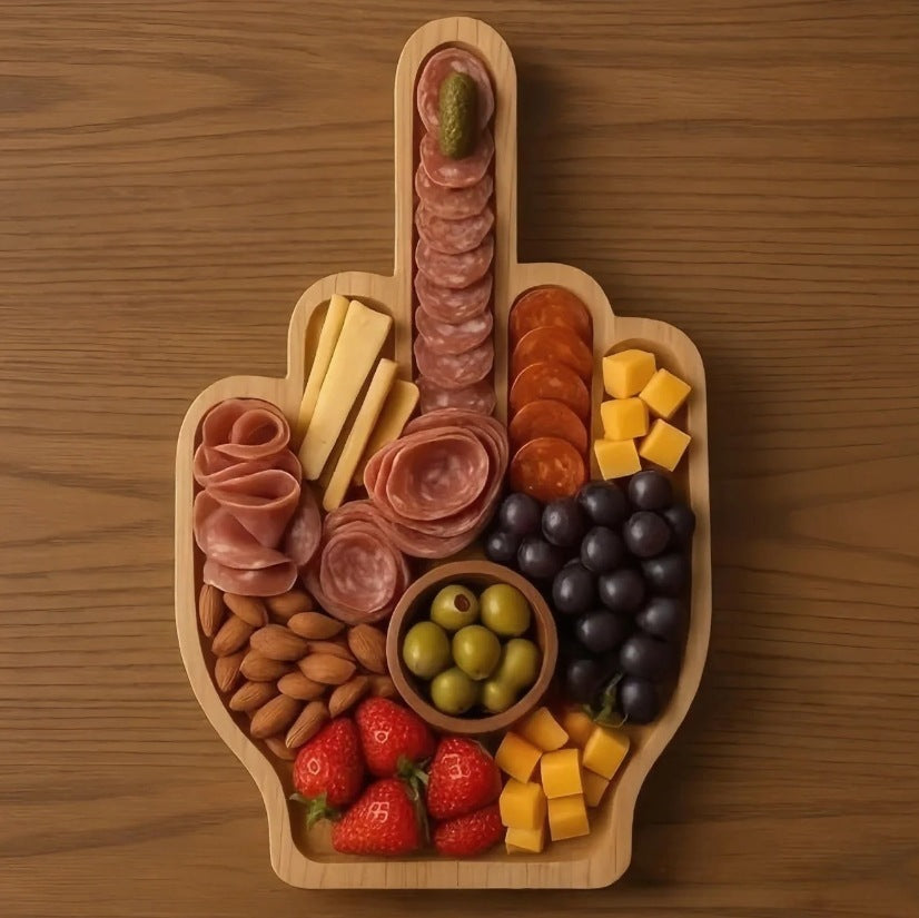 Plateau apéritif bois doigt d’honneur